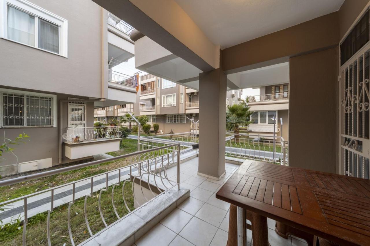 Vibrant Flat With Lovely Balcony In Muratpasa Antalya Exteriör bild