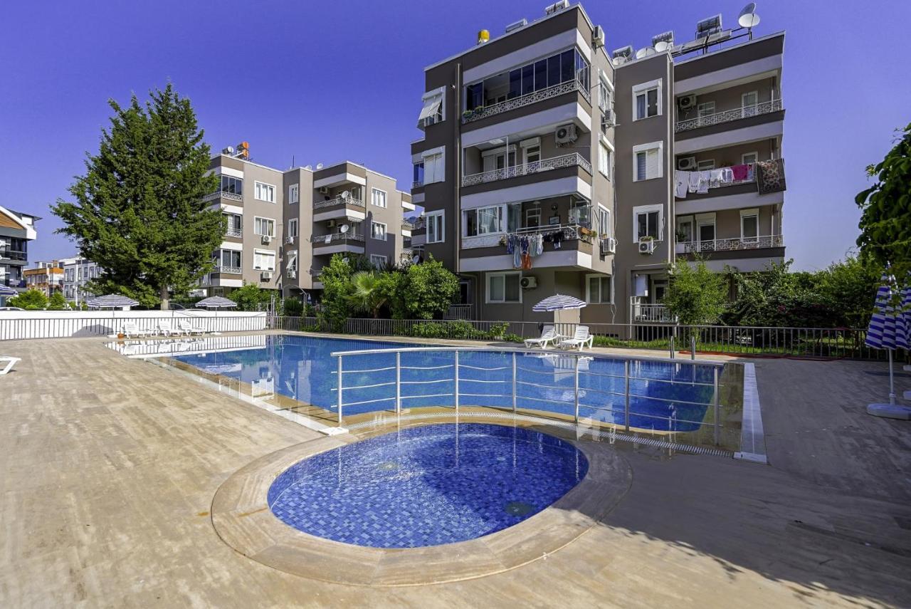 Vibrant Flat With Lovely Balcony In Muratpasa Antalya Exteriör bild